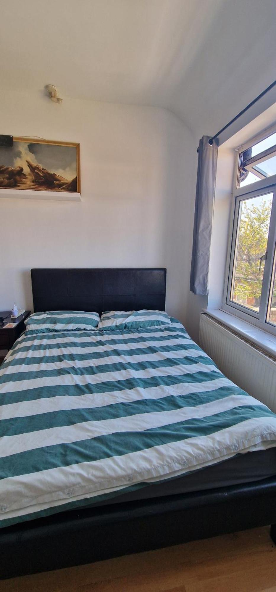 Ritz Place 3 Northolt  Стая снимка